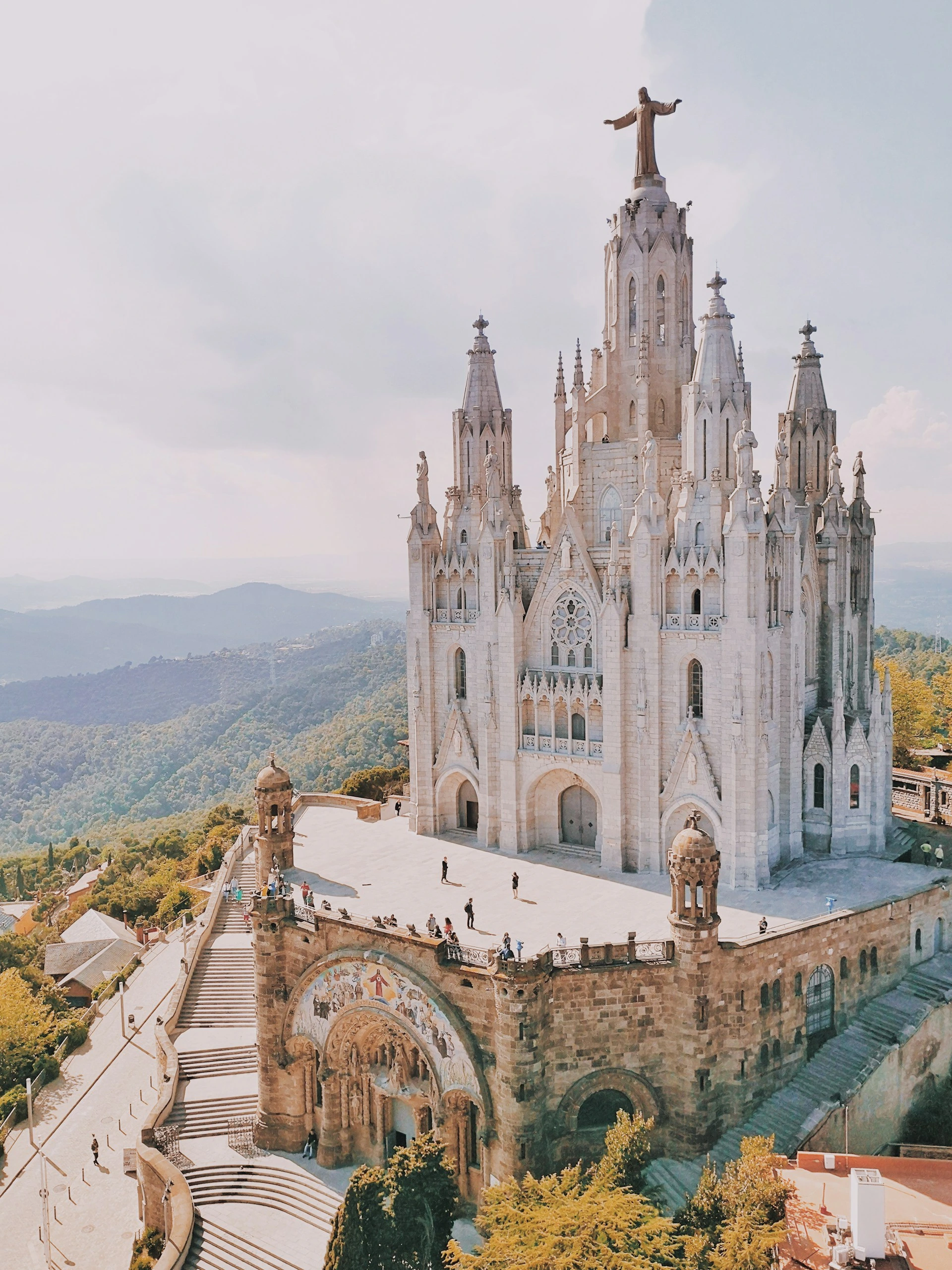 Chiesa; monumento; turismo; viaggio; spagna; europa; vacanza studio; viaggio studio; spagnolo