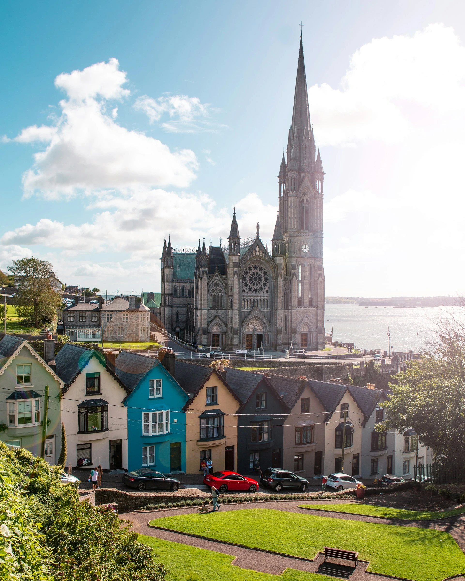 Irlanda; prato; chiesa; sole; paesaggio; panorama; paese; vacanza studio; studenti viaggio; esplorare