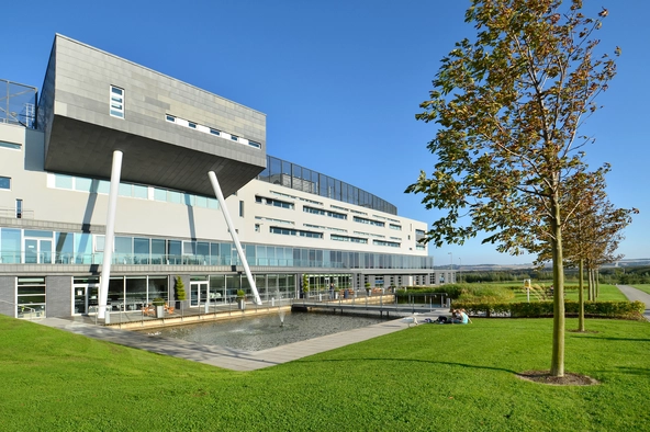 Queen Margaret School