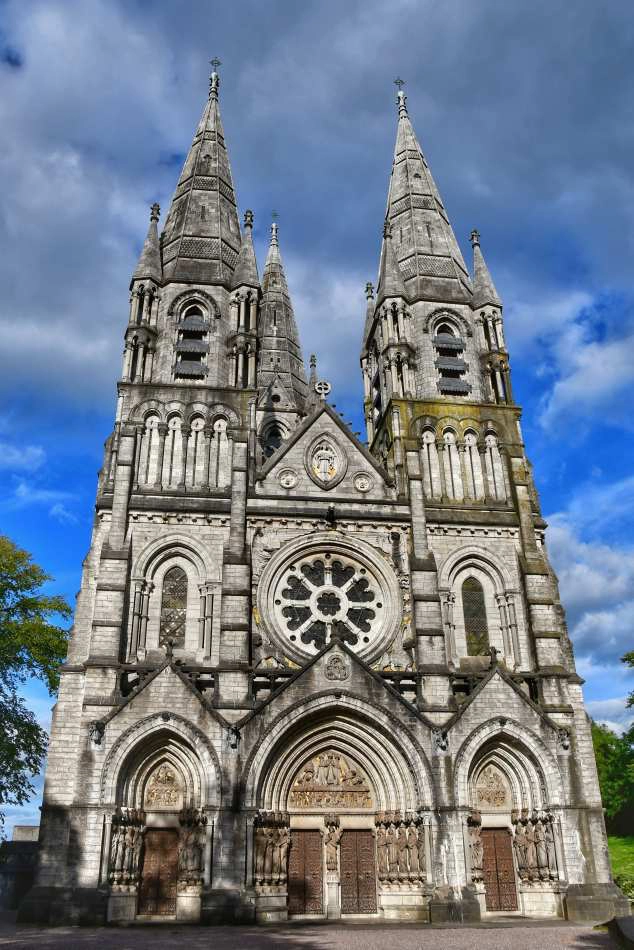Coláiste Éamann Rís