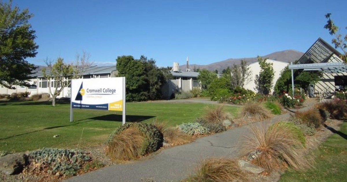 Cromwell College