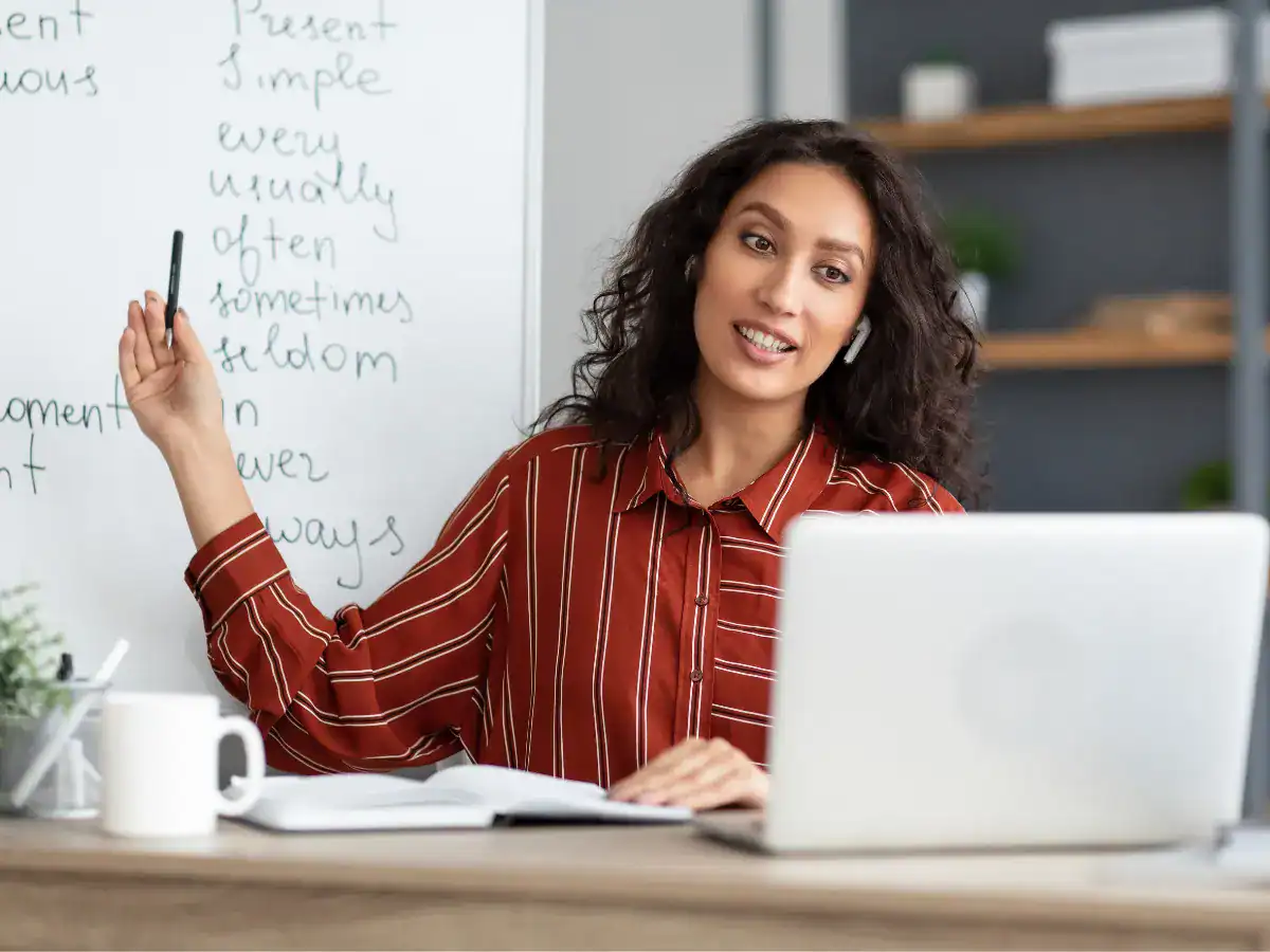 Certificazioni ragazza insegnante inglese