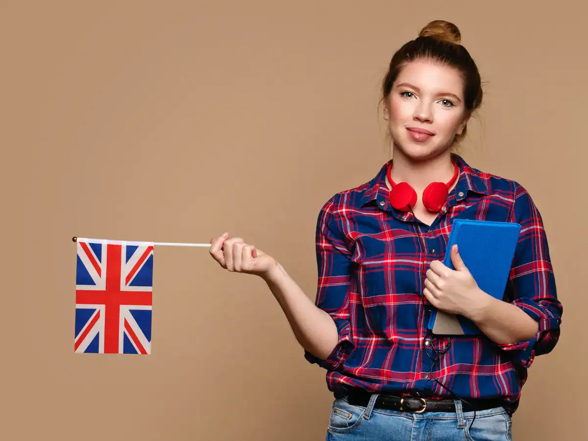ragazza bandiera uk studytours (1)